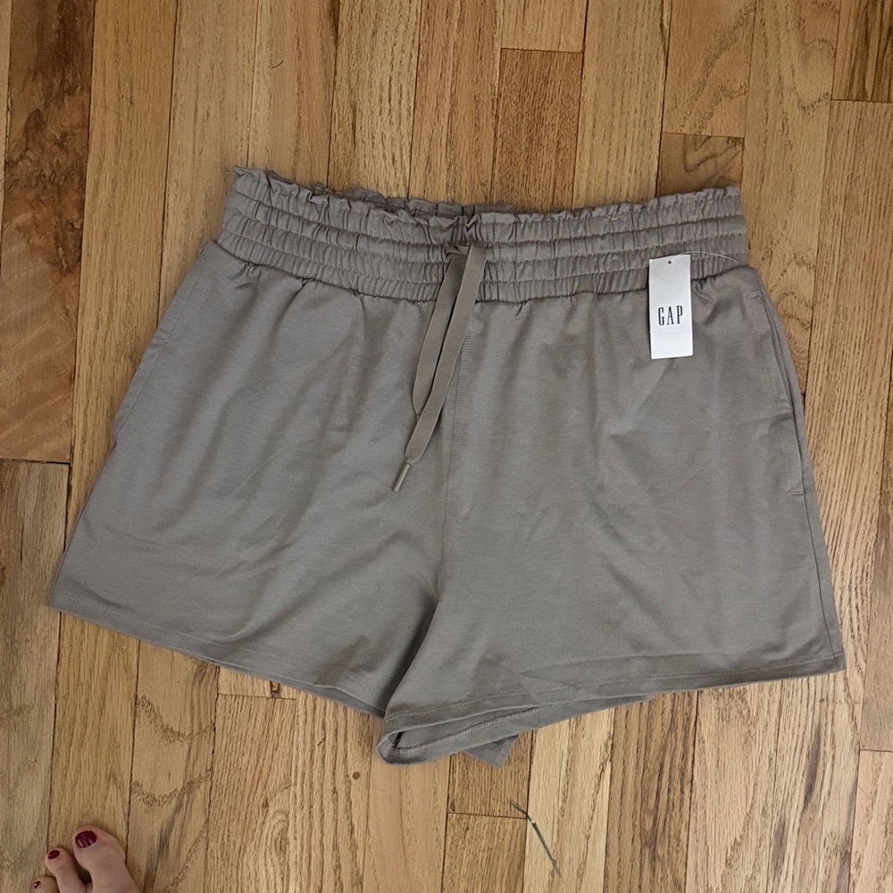 GAP Women's Taupe Elastic Waist Drawstring Shorts NWT